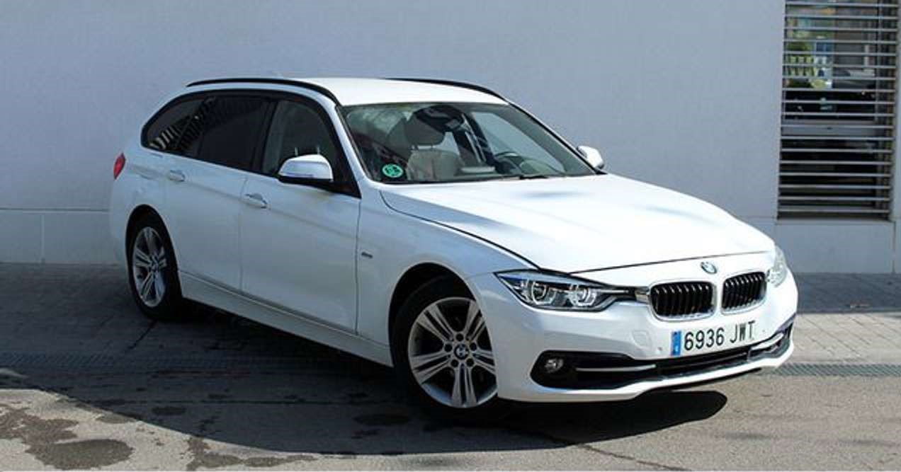 Left hand drive BMW 3 SERIES 318i M PACK SPANISH REG